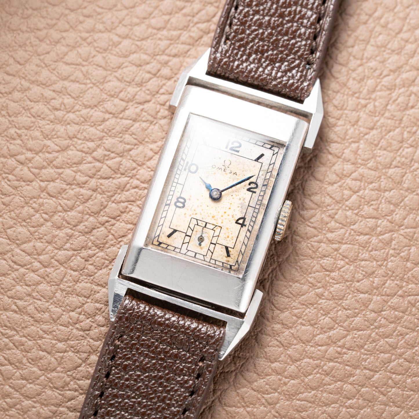 Omega Tank T17 Rare Moving Lugs from 1937