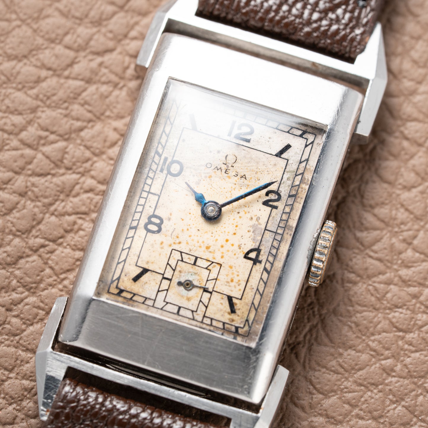 Omega Tank T17 Rare Moving Lugs from 1937