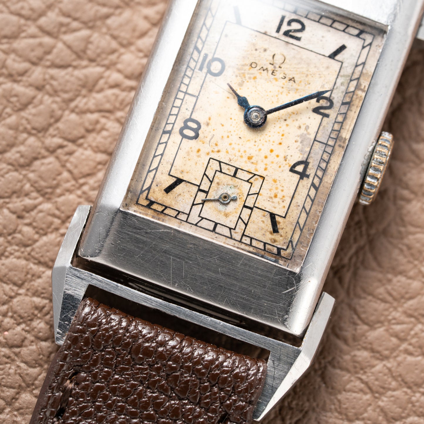 Omega Tank T17 Rare Moving Lugs from 1937