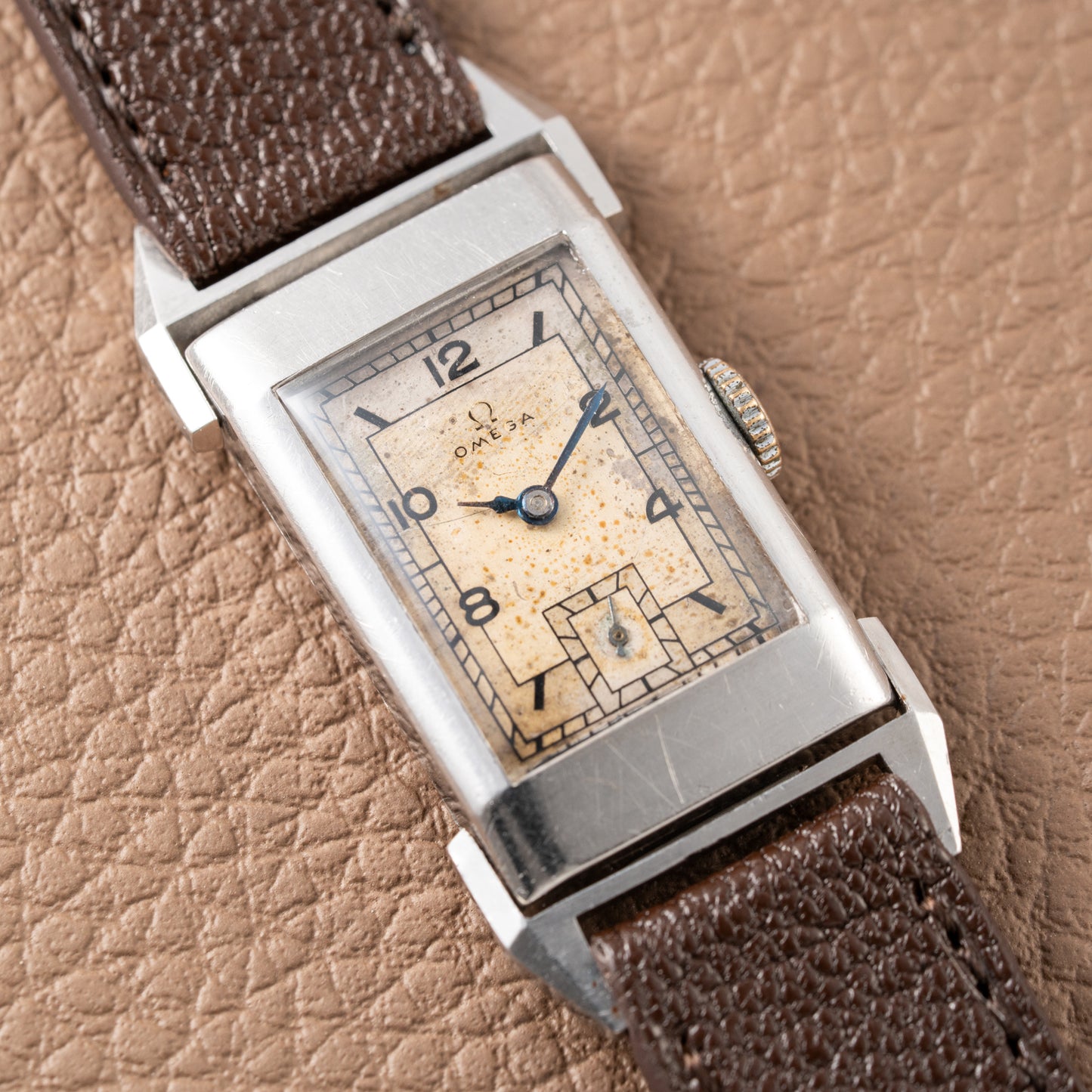 Omega Tank T17 Rare Moving Lugs from 1937
