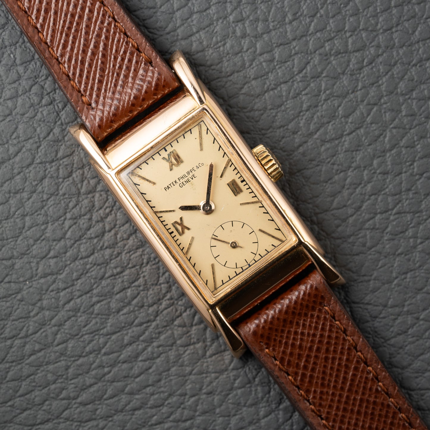 Patek Philippe Rectangular Cal 9'90 French Rose Gold Case from 1939