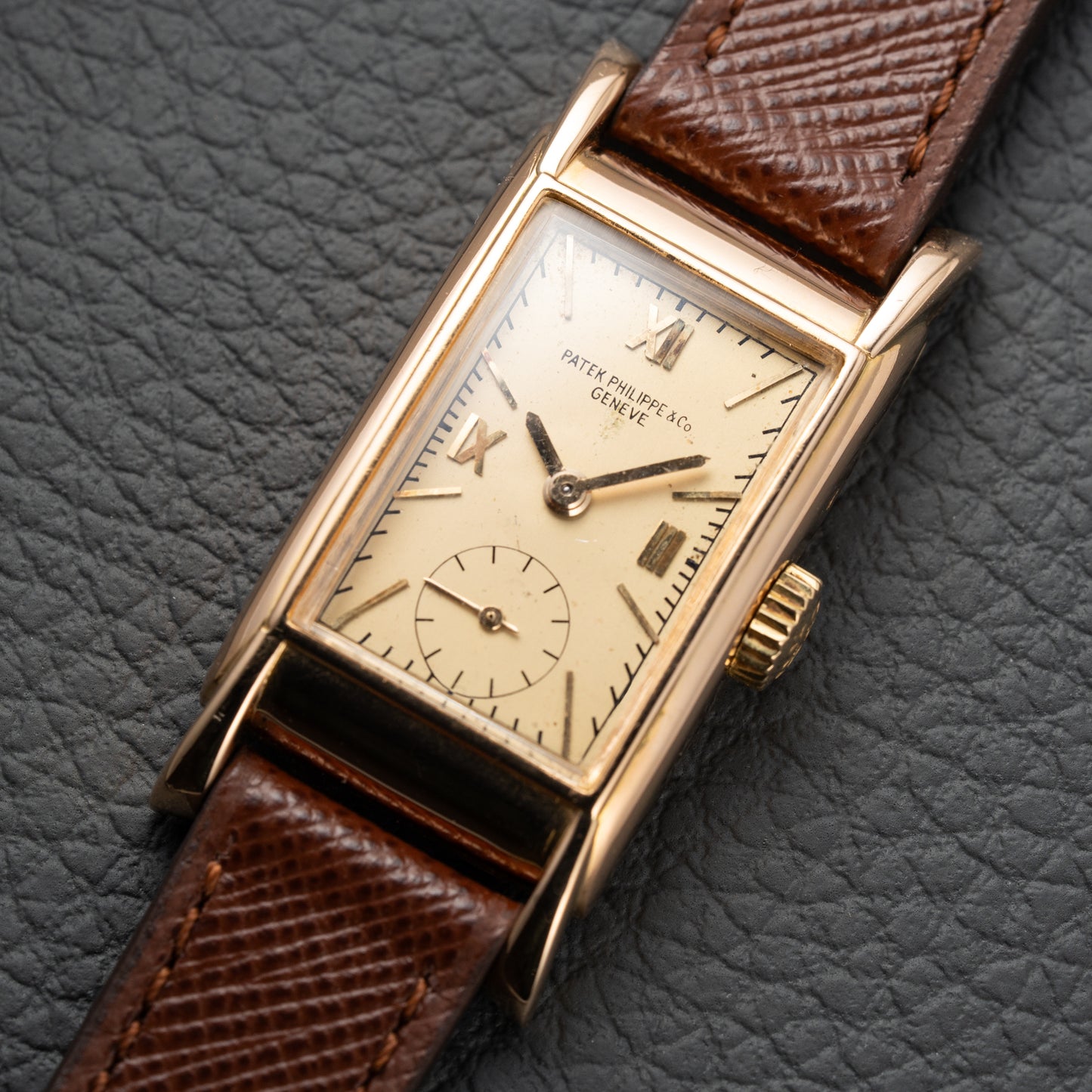Patek Philippe Rectangular Cal 9'90 French Rose Gold Case from 1939
