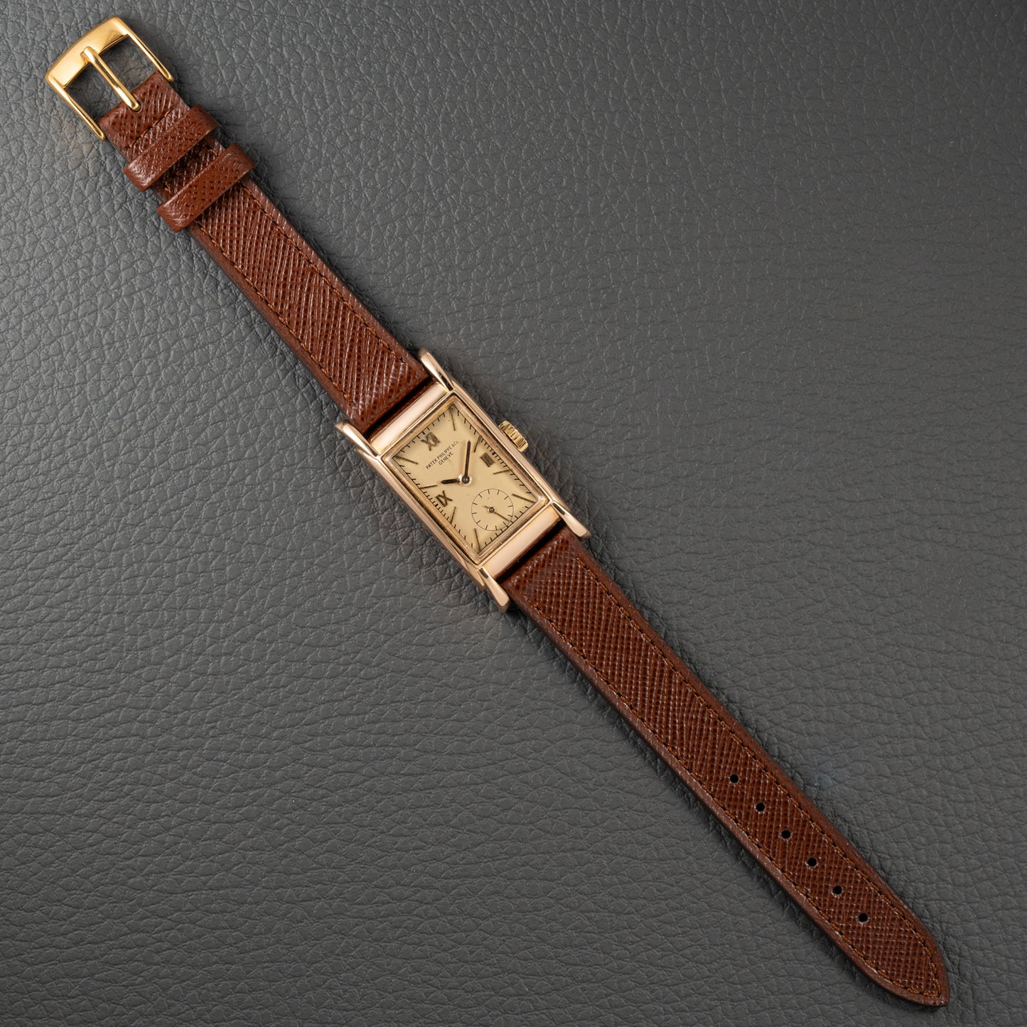 Patek Philippe Rectangular Cal 9'90 French Rose Gold Case from 1939