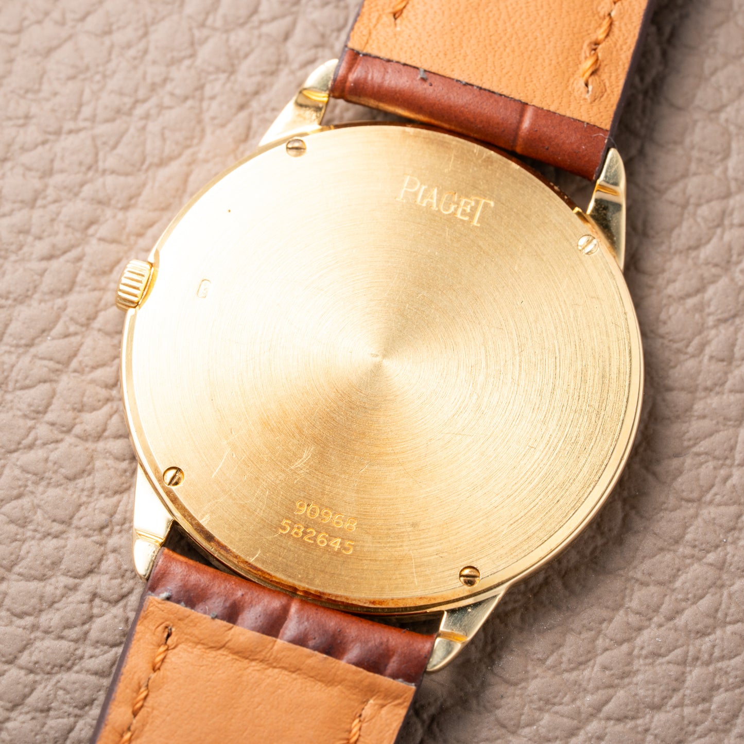 Piaget Gouverneur 18K Yellow Gold Ultra Thin 9P2 Ref 90968 from 1990s