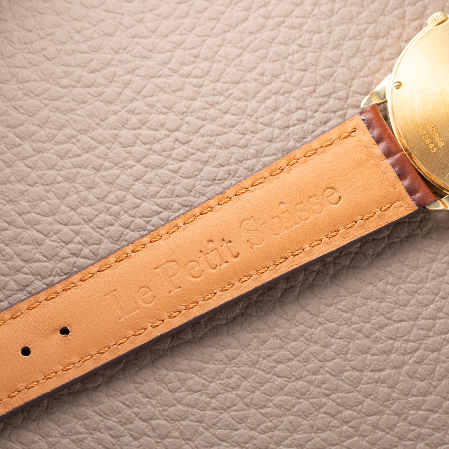 Piaget Gouverneur 18K Yellow Gold Ultra Thin 9P2 Ref 90968 from 1990s