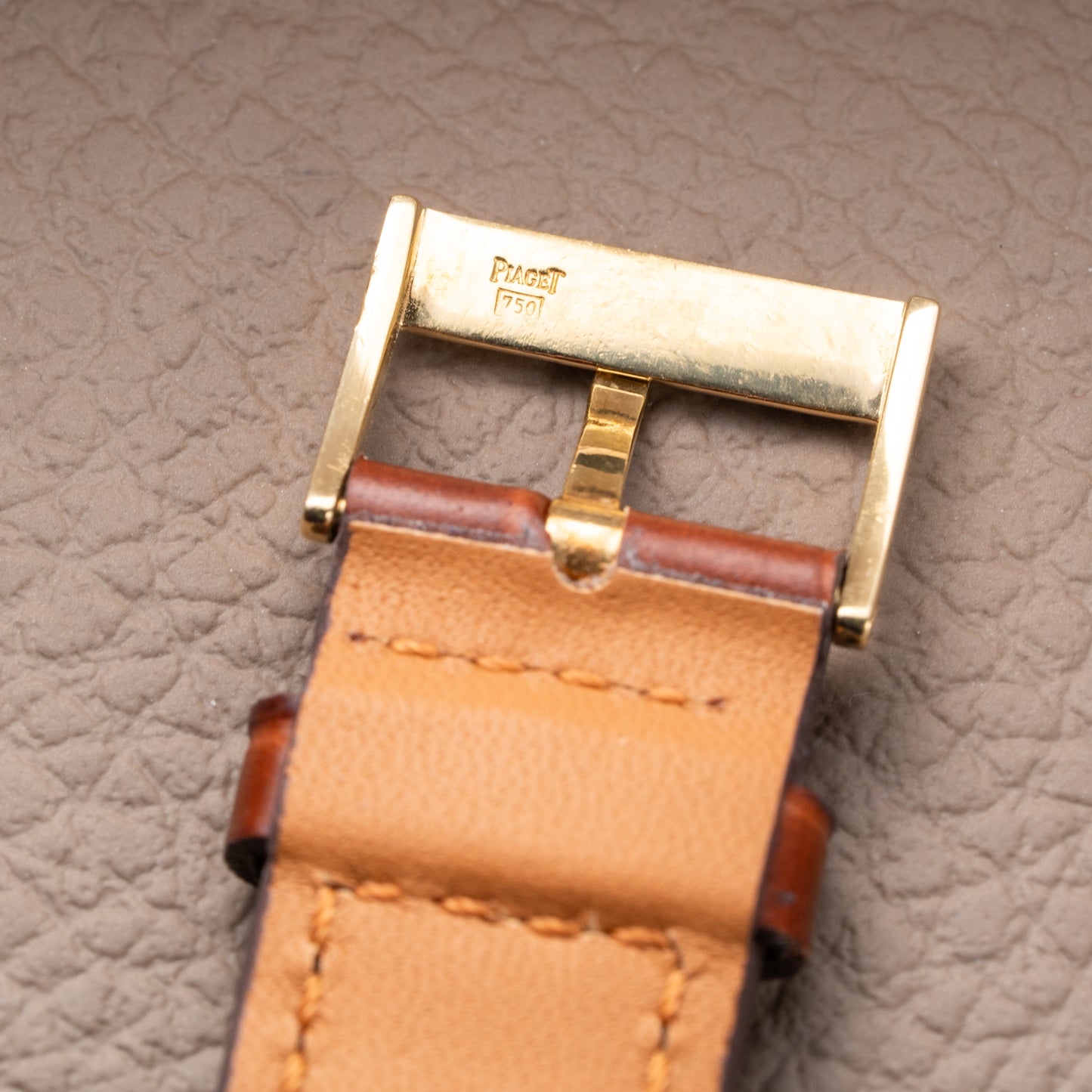 Piaget Gouverneur 18K Yellow Gold Ultra Thin 9P2 Ref 90968 from 1990s