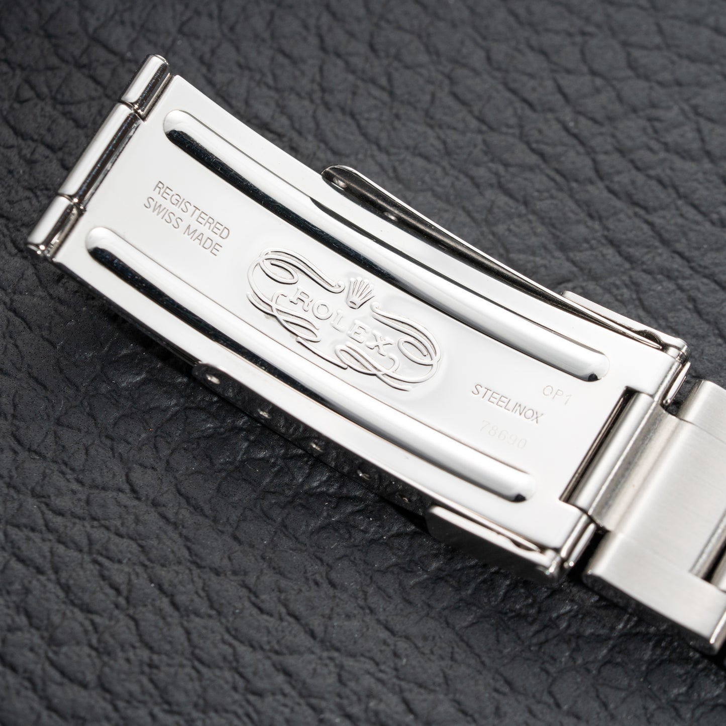 Rolex Explorer 114270 Z-Serial from 2006 Full Set