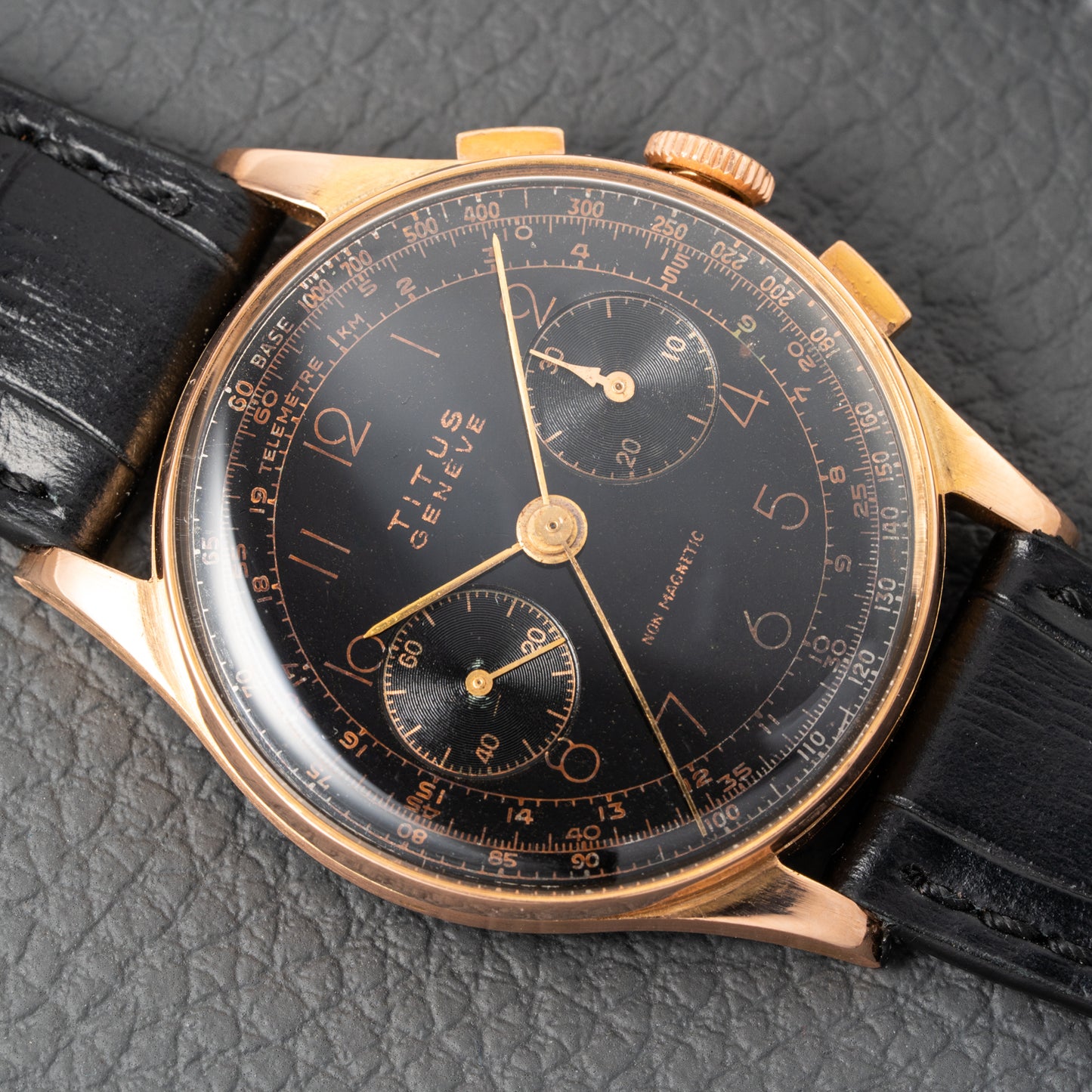 Titus Genève Non Magnetic Black Gilt Dial Rosé Gold 18K Oversized 1940s