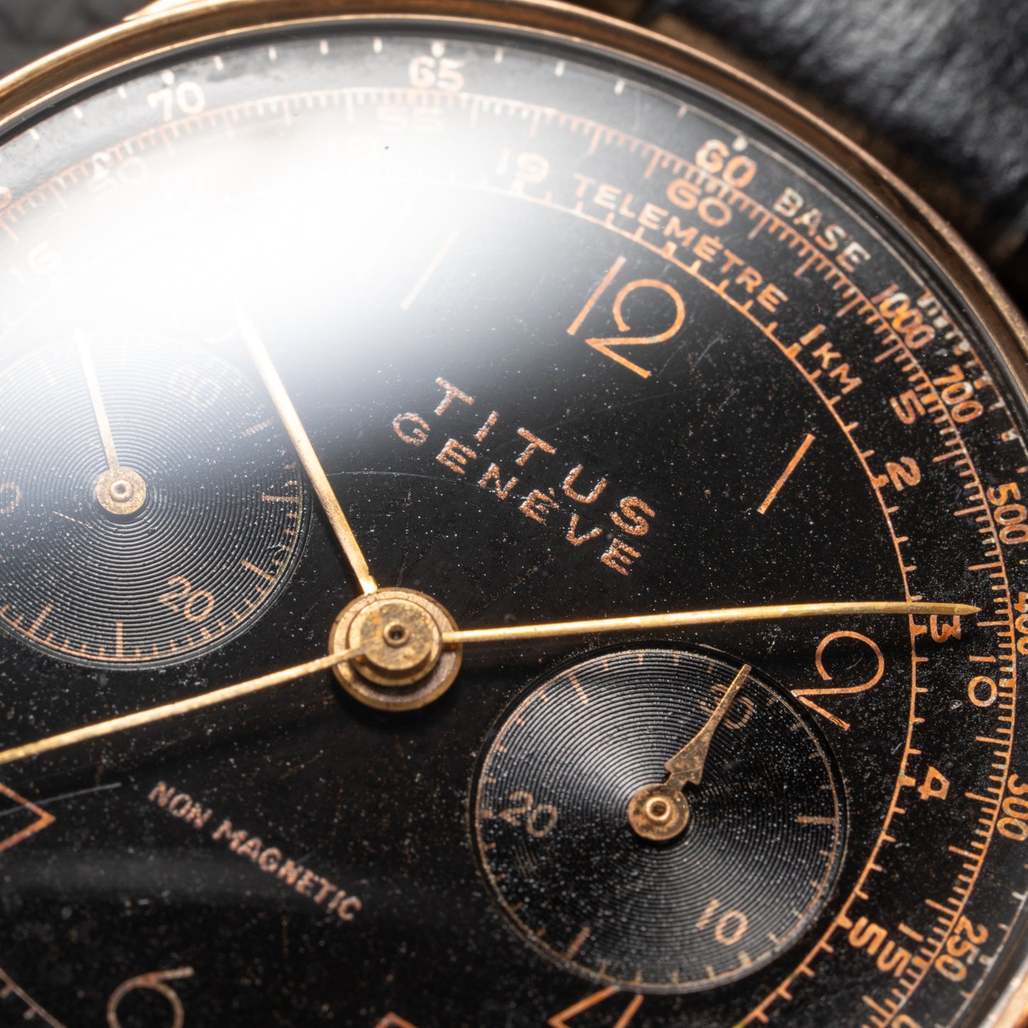 Titus Genève Non Magnetic Black Gilt Dial Rosé Gold 18K Oversized 1940s