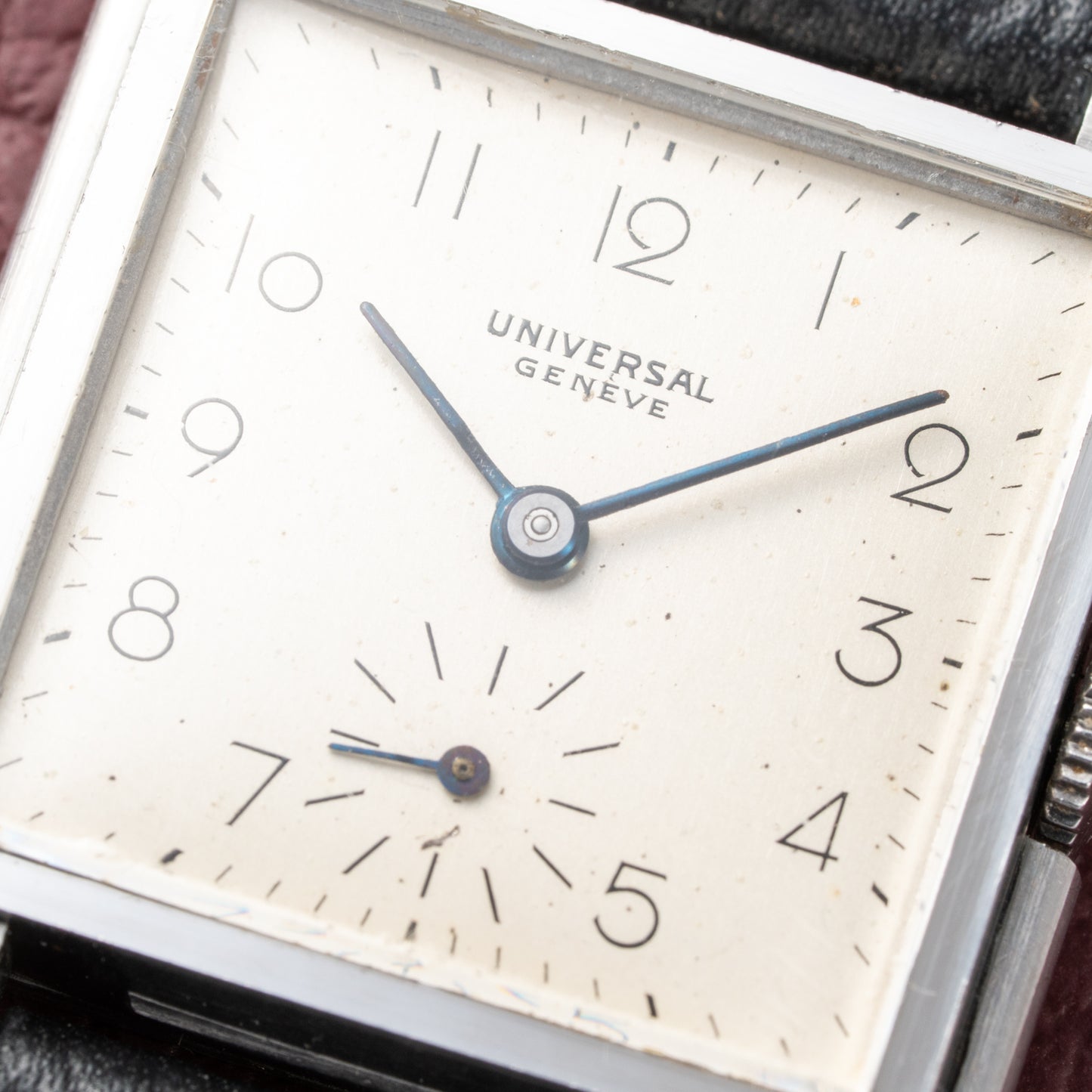 Universal Genève Square Dress Watch Art Deco Ref 7273 1940s