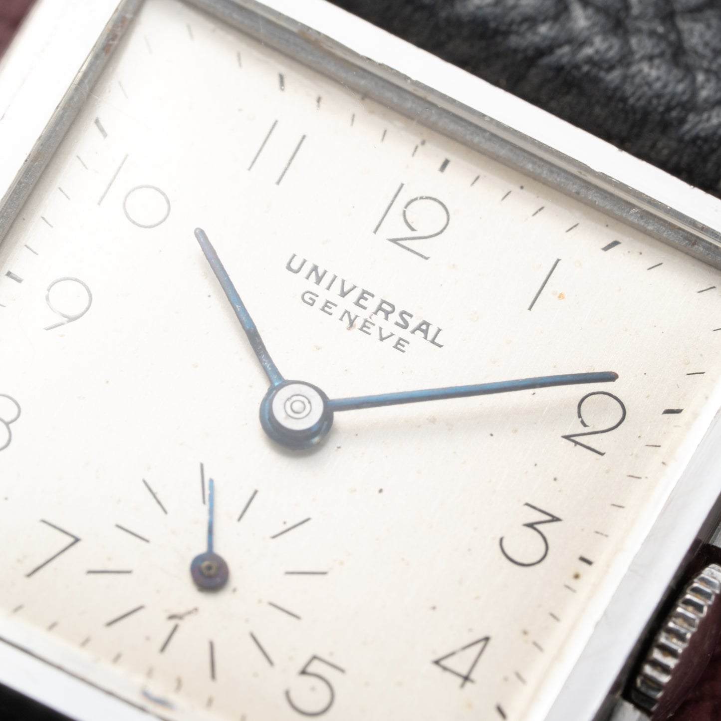 Universal Genève Square Dress Watch Art Deco Ref 7273 1940s
