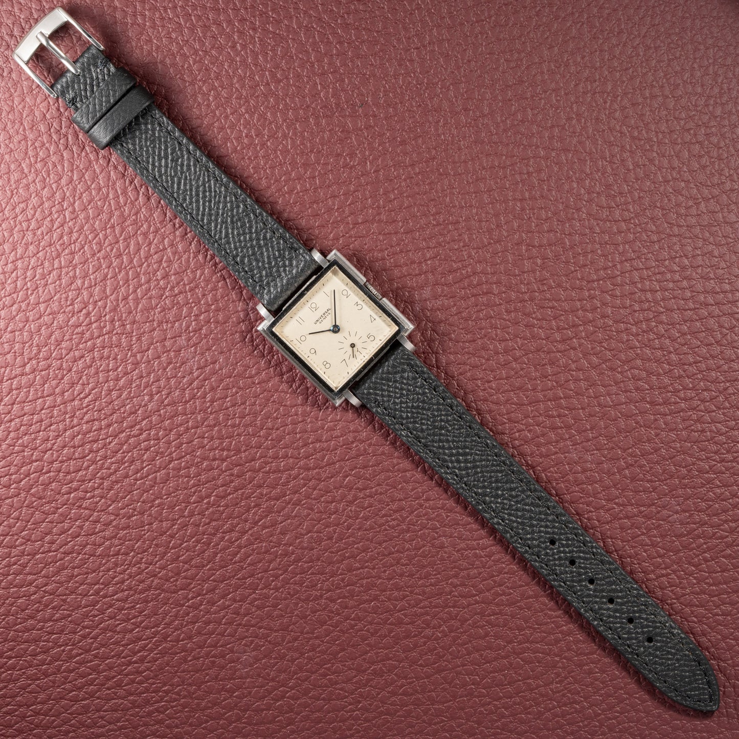 Universal Genève Square Dress Watch Art Deco Ref 7273 1940s