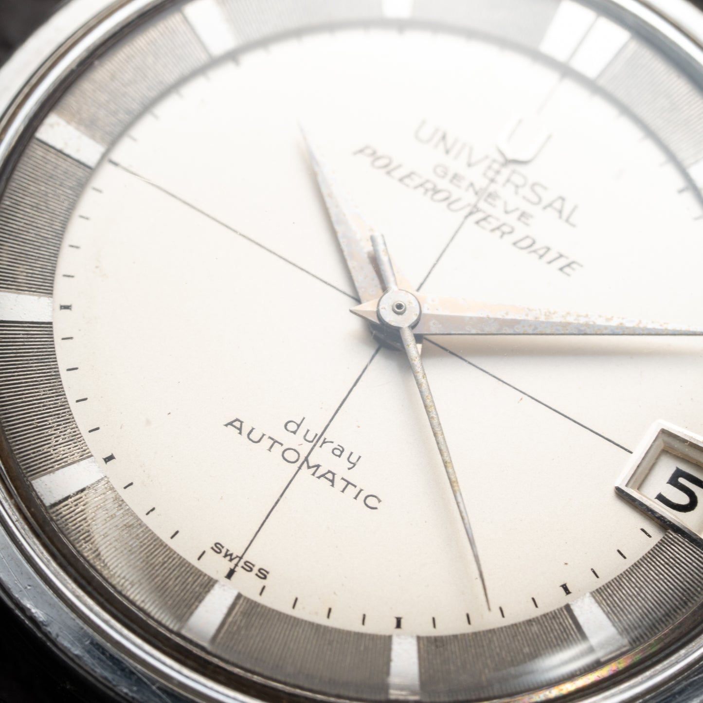 Universal Genève Polerouter Date Crosshair “Duray” Ref. 204610