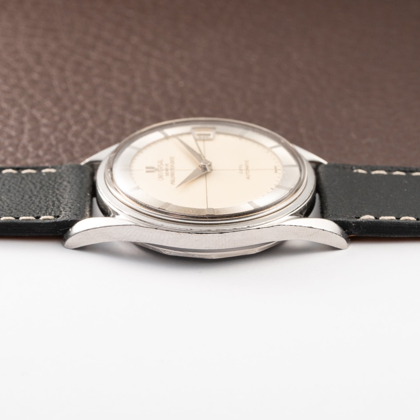 Universal Genève Polerouter Date Crosshair “Duray” Ref. 204610