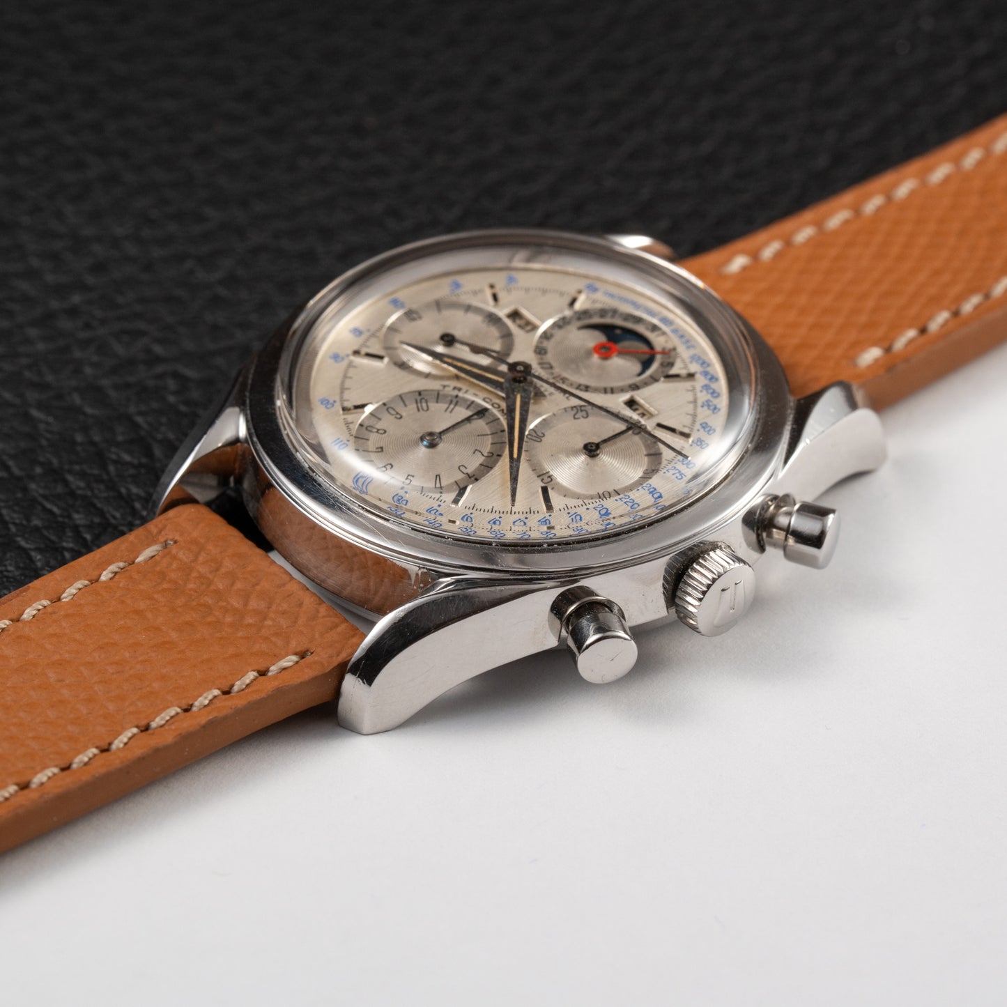 Universal Genève Tricompax Chronograph Ref. 222100