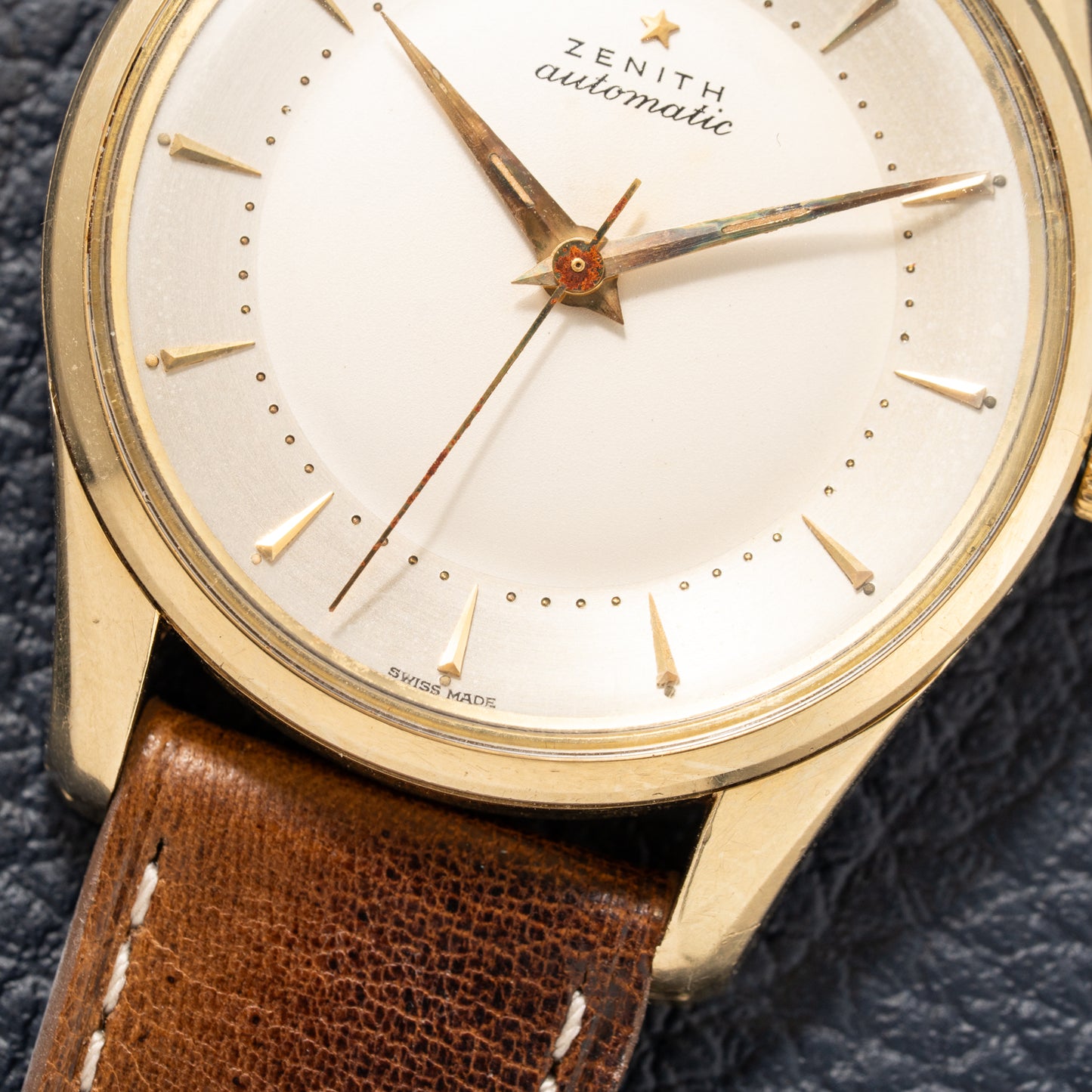 Zenith Early Automatic Bumper 'Egg dial' Jumbo Cal. 133.8 from 1950s
