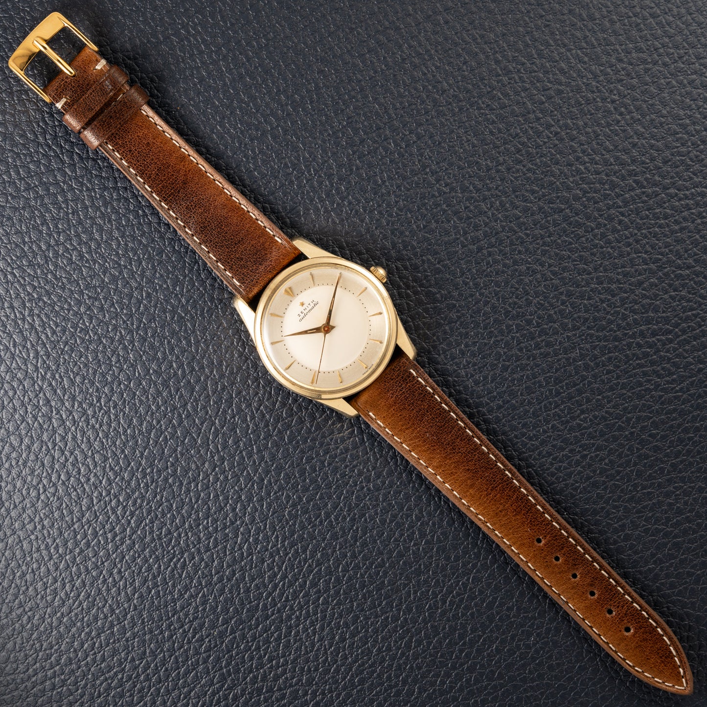 Zenith Early Automatic Bumper 'Egg dial' Jumbo Cal. 133.8 from 1950s