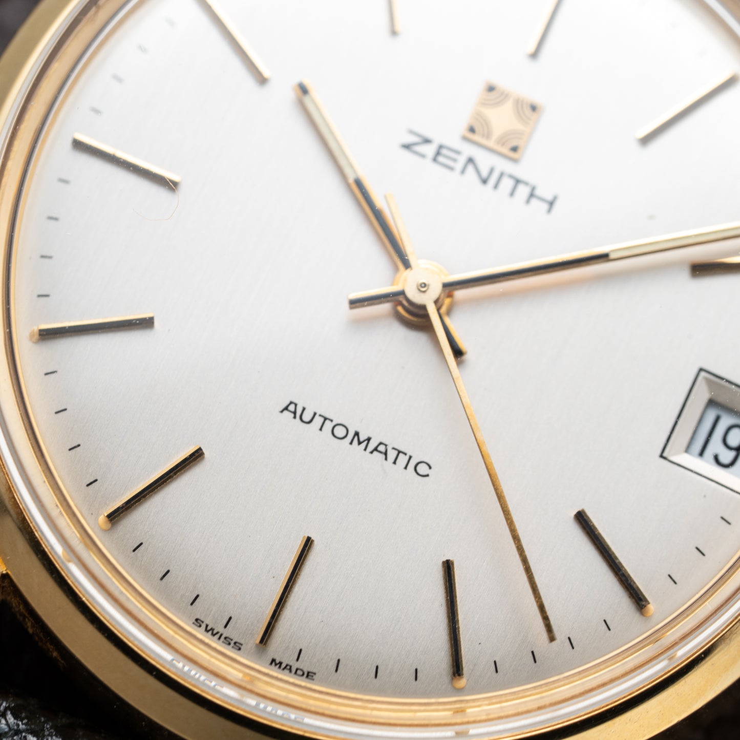 Zenith Automatic Surf 18K Date Ref 30.0320.3.80 from 1970s