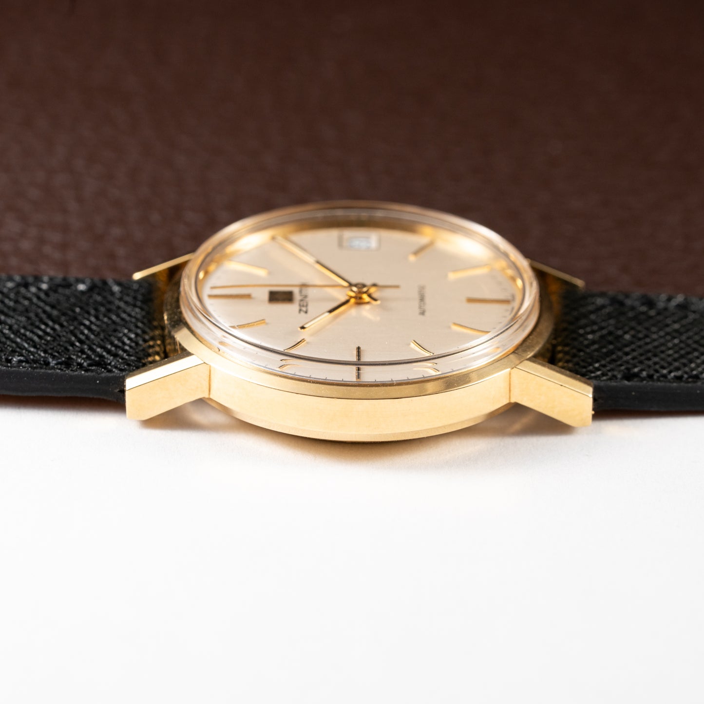Zenith Automatic Surf 18K Date Ref 30.0320.3.80 from 1970s