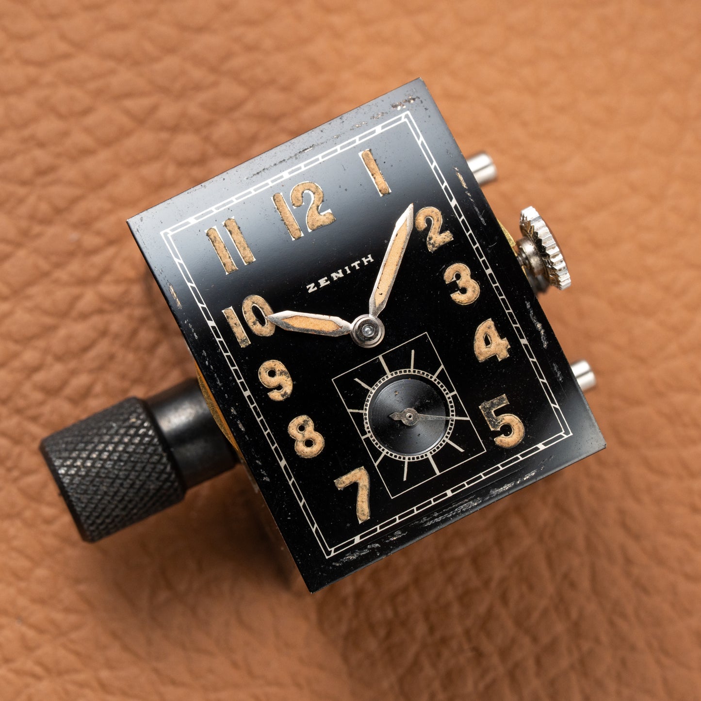 Zenith Oversized Tank with Black Gilt Radium Dial 1930/40s
