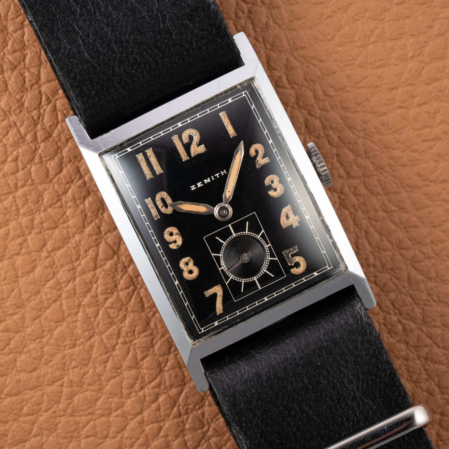 Zenith Oversized Tank with Black Gilt Radium Dial 1930/40s