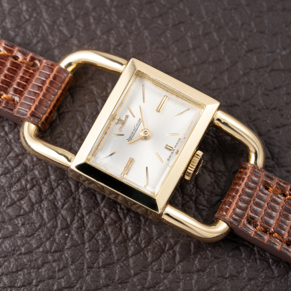 Jaeger-LeCoultre Étrier Lucchetto 18K Yellow Gold Ref. 1670 From 1970s