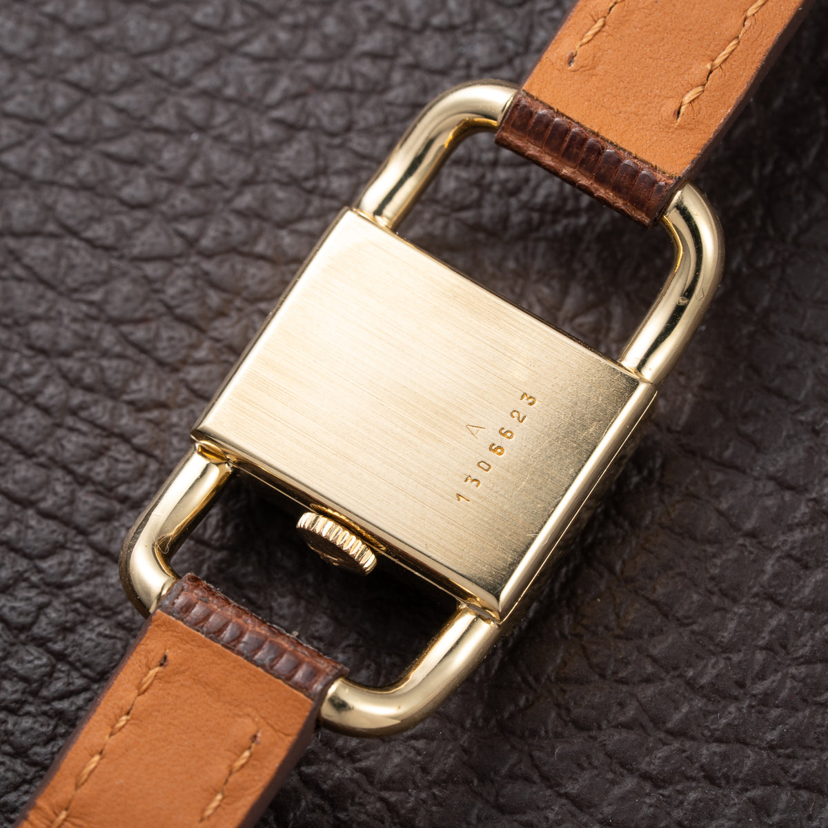 Jaeger-LeCoultre Étrier Lucchetto 18K Yellow Gold Ref. 1670 From 1970s