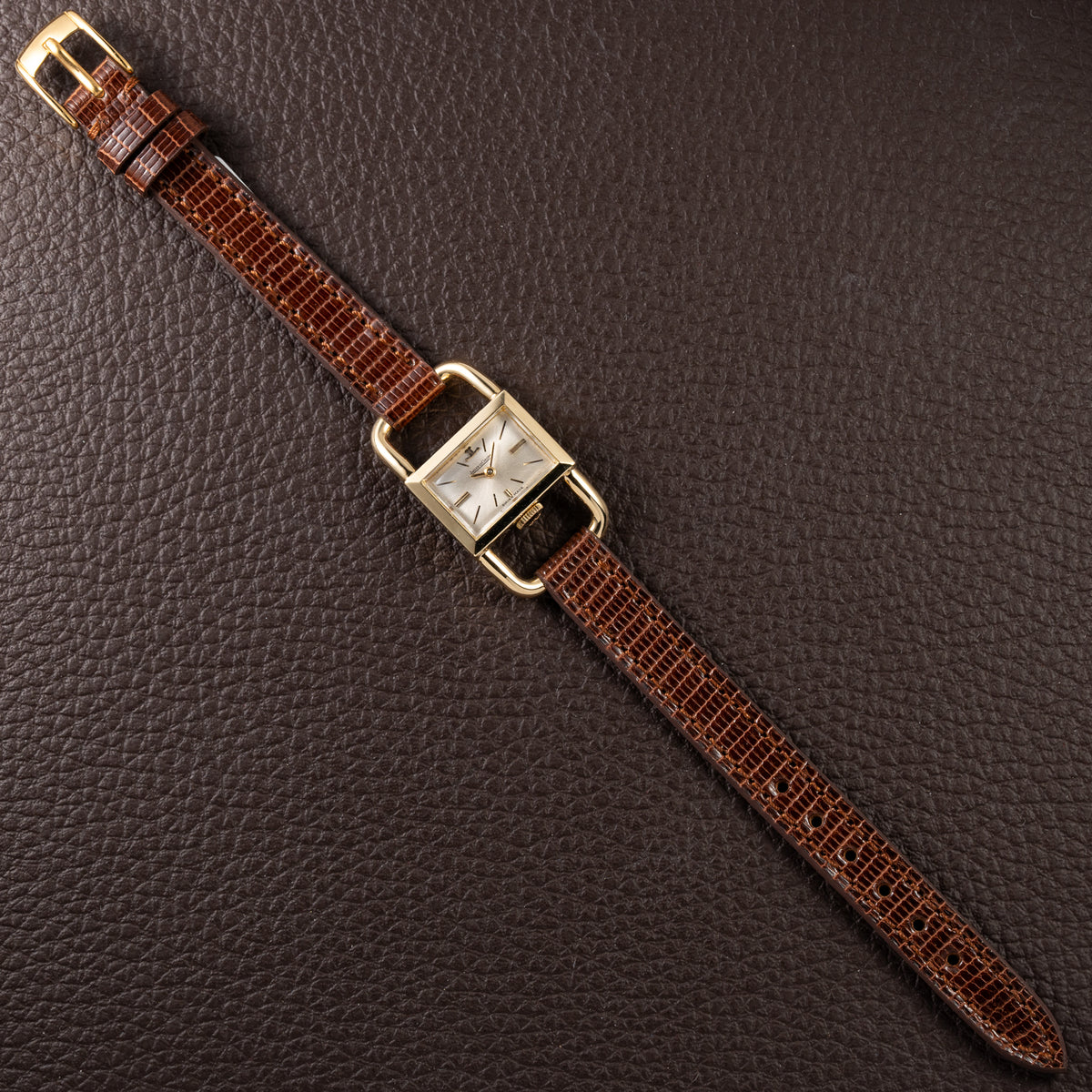 Jaeger-LeCoultre Étrier Lucchetto 18K Yellow Gold Ref. 1670 From 1970s