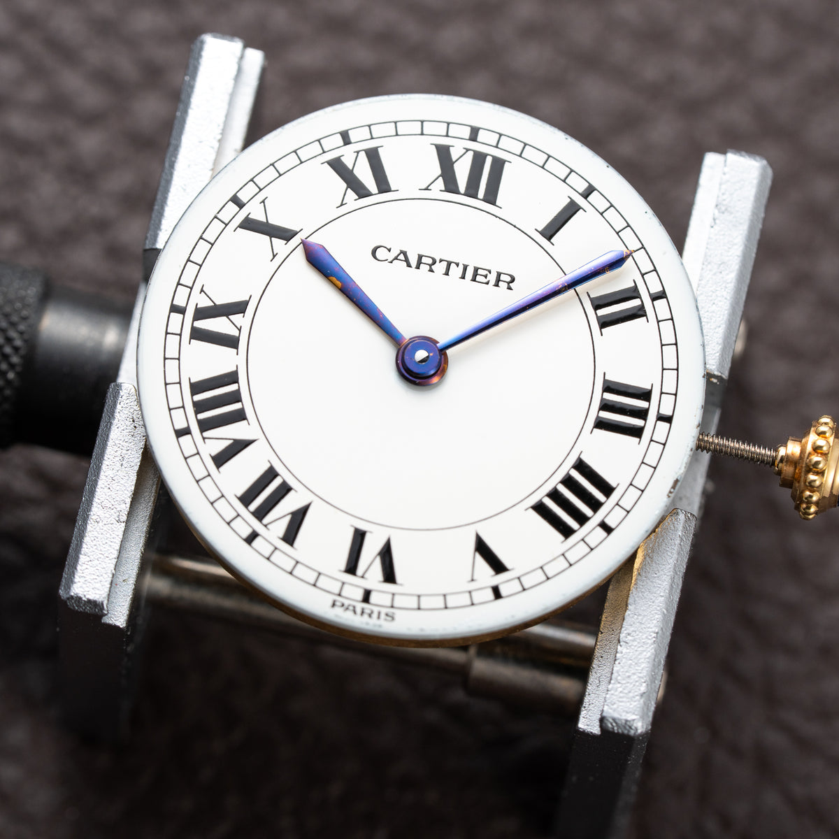 Cartier Vendôme 'Paris' 18K Yellow Gold with Purple Patina Hands Ref. 78090 From 1970s