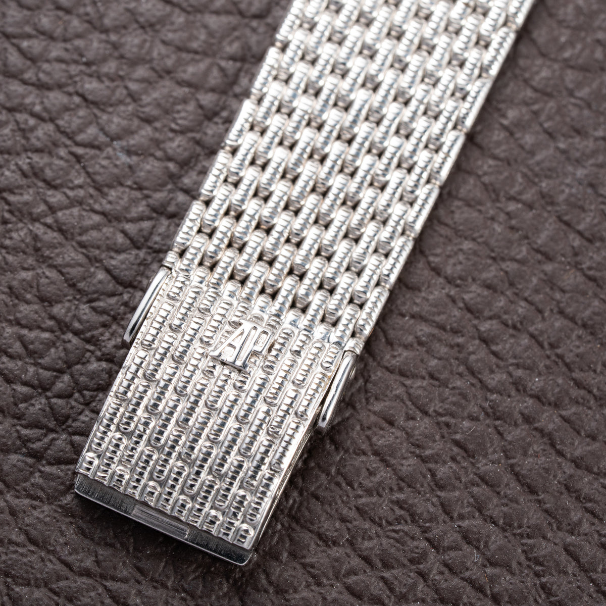 Audemars Piguet “Baby Cobra” Factory Diamond Set Dial & Hands 18k white gold circa 1989