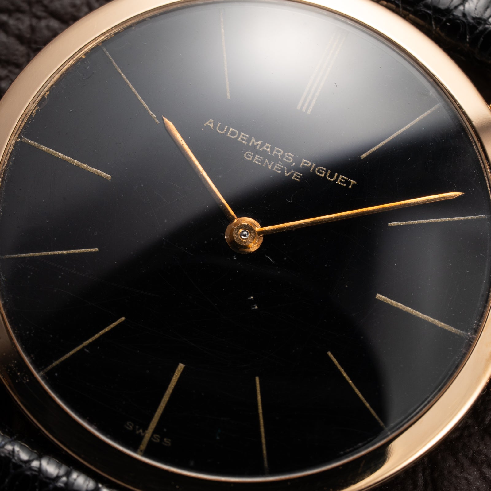 Audemars Piguet Ultra Thin Black Gilt Dial 18K Rosé Pink Gold From 1960s