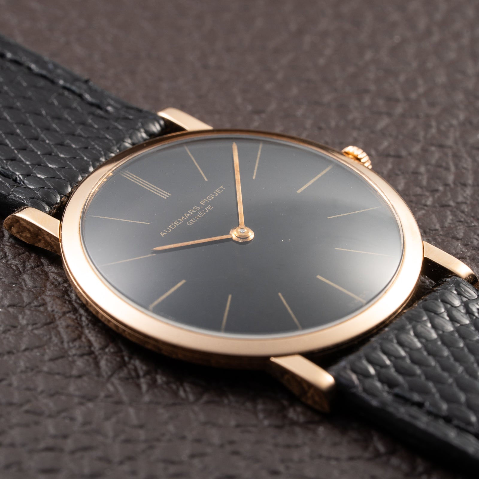Audemars Piguet Ultra Thin Black Gilt Dial 18K Rosé Pink Gold From 1960s