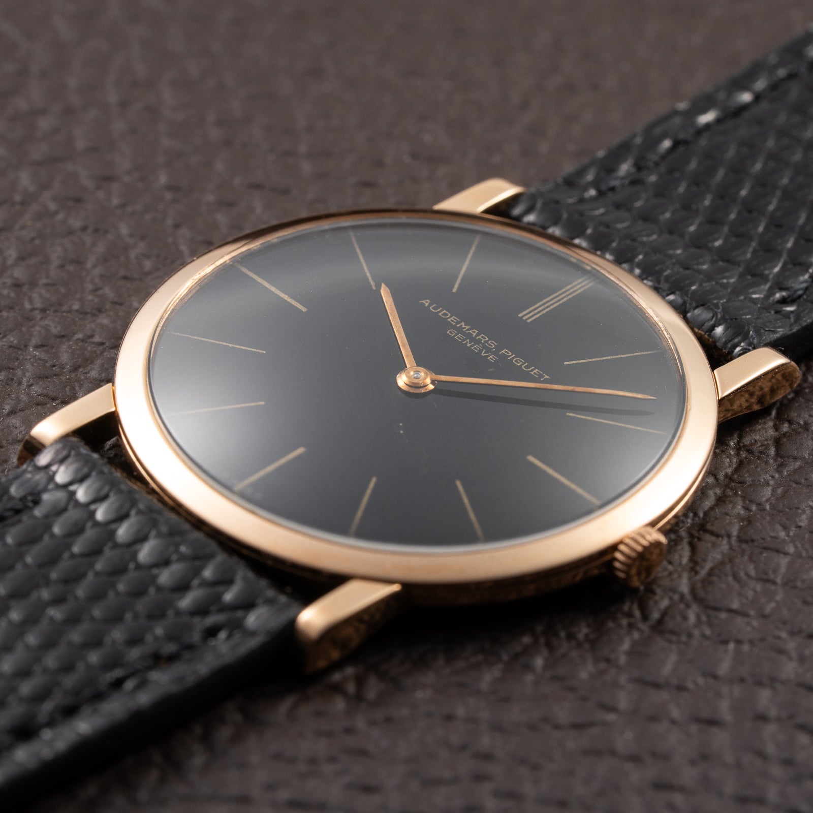 Audemars Piguet Ultra Thin Black Gilt Dial 18K Rosé Pink Gold From 1960s