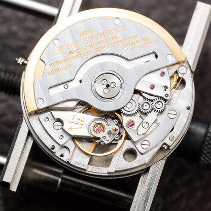 Audemars Piguet Day-Date Moonphase 18K Yellow Gold Ref. 25589BA from 1980s