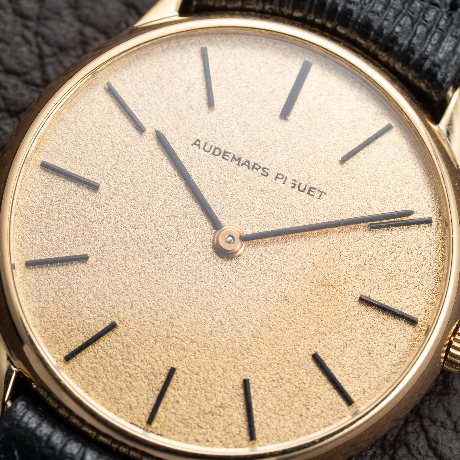 Audemars Piguet Dress Watch “Stardust” Dial 18K Yellow Gold Circa 1980s