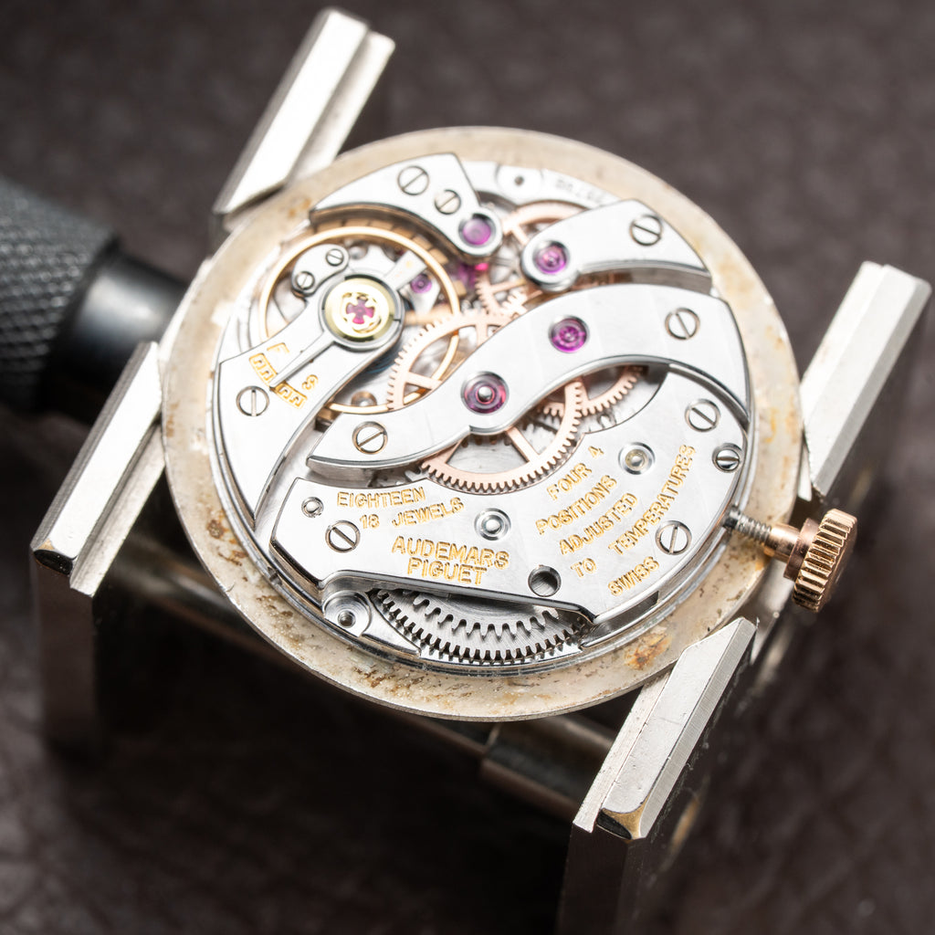 Audemars Piguet Dress Watch Elegant Lugs 18K Yellow Gold Cal K2001 from 1950s