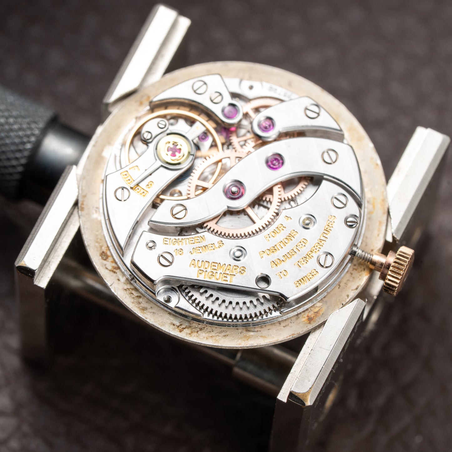 Audemars Piguet Dress Watch Elegant Lugs 18K Yellow Gold Cal K2001 from 1950s