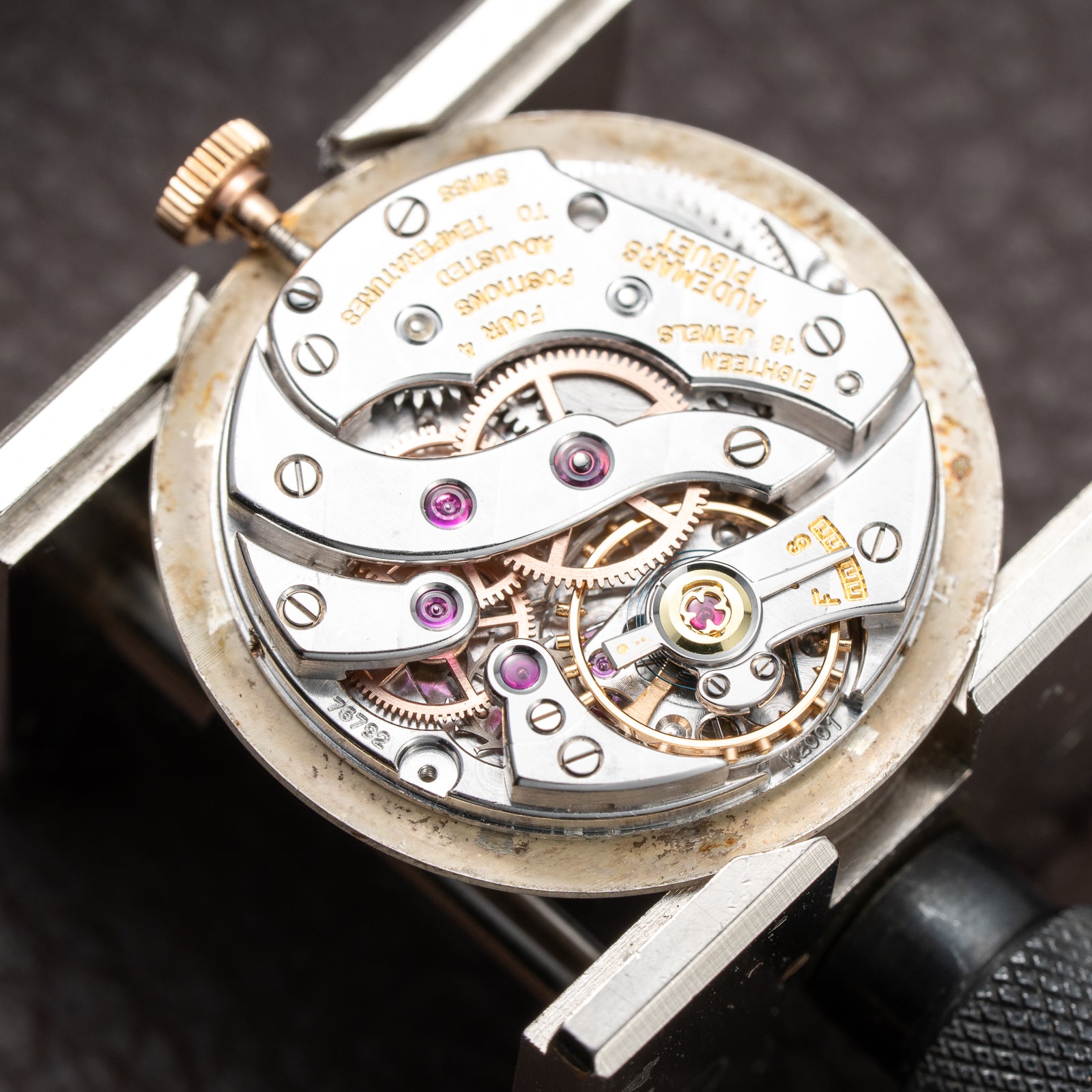 Audemars Piguet Dress Watch Elegant Lugs 18K Yellow Gold Cal K2001 from 1950s