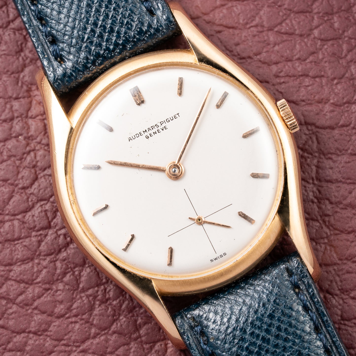 Audemars Piguet Dress Watch Elegant Lugs 18K Yellow Gold Cal K2001 from 1950s