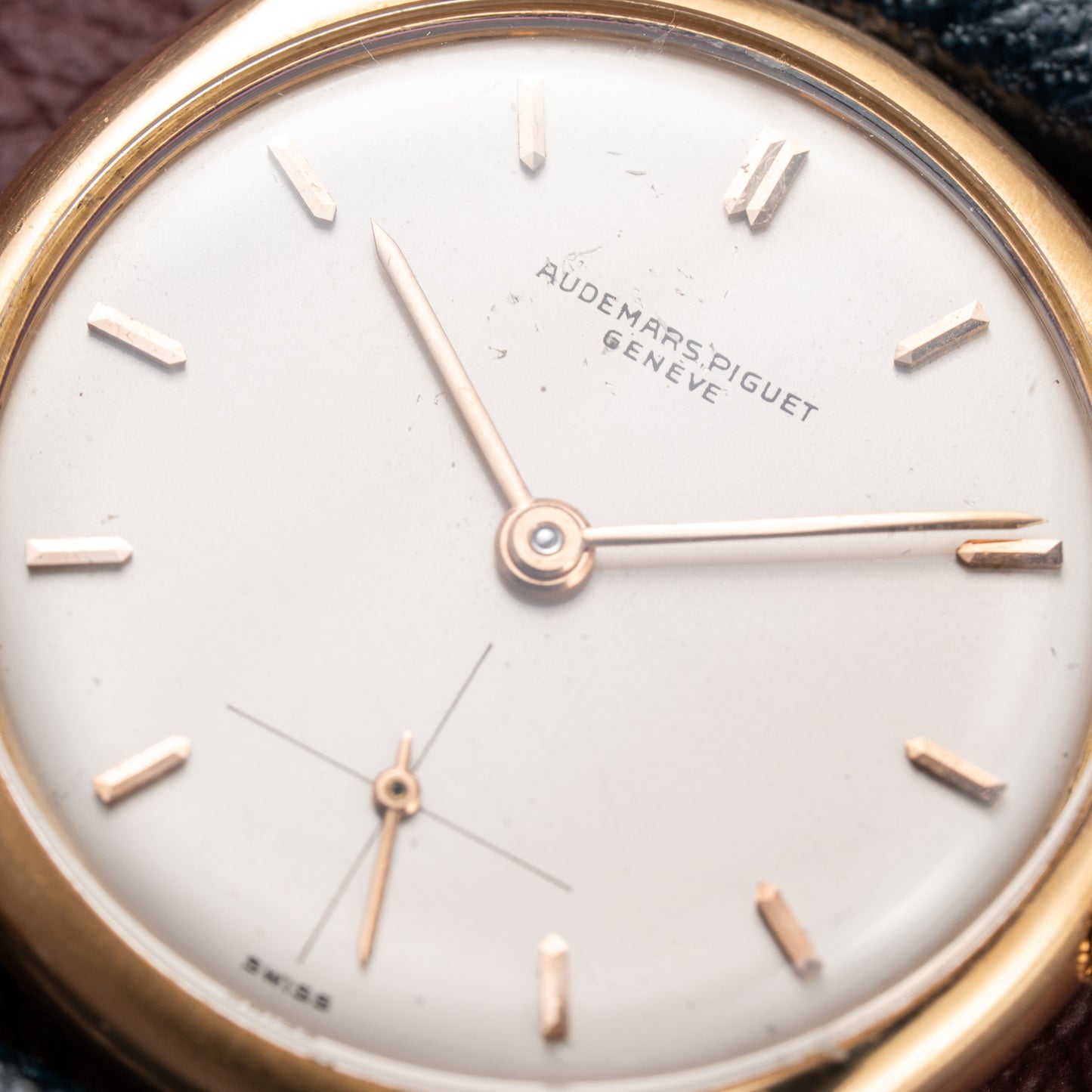 Audemars Piguet Dress Watch Elegant Lugs 18K Yellow Gold Cal K2001 from 1950s