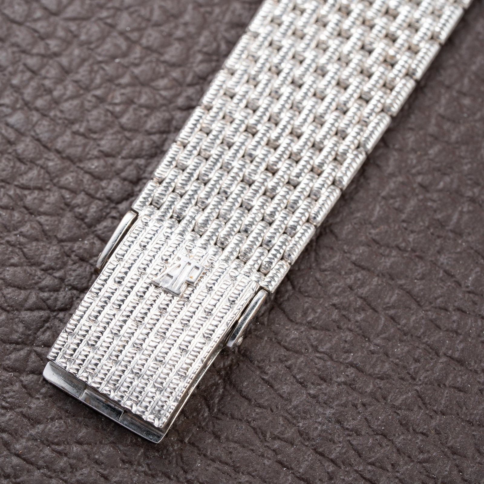 Audemars Piguet Pavé Factory Diamond & Blue Sapphires 18k White Gold Ref 14549BC Circa 1989