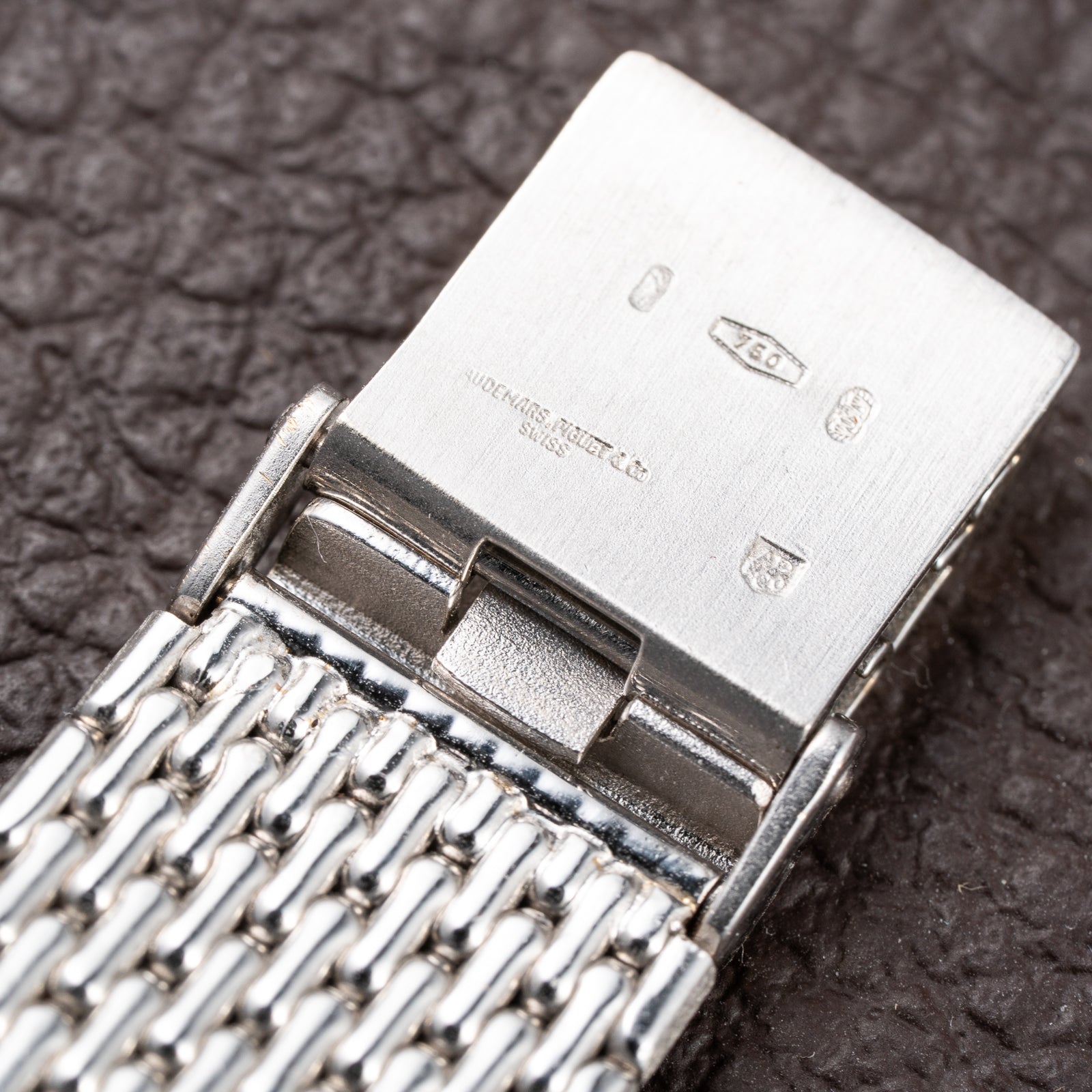 Audemars Piguet Pavé Factory Diamond & Blue Sapphires 18k White Gold Ref 14549BC Circa 1989
