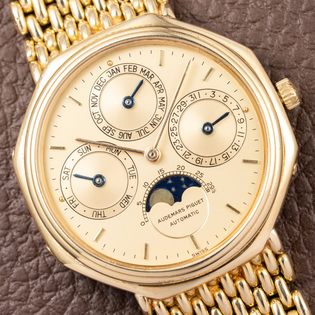 Audemars Piguet Quantième Perpétuel Automatique Octagonal in 18k Yellow gold Ref. 25557BA From 1980s