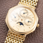 Audemars Piguet Quantième Perpétuel Automatique Octagonal in 18k Yellow gold Ref. 25557BA From 1980s