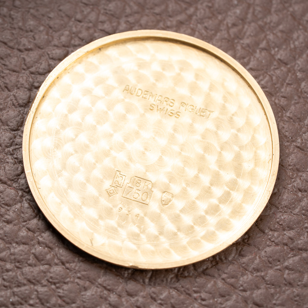 Audemars Piguet Quantième Perpétuel Automatique Octagonal in 18k Yellow gold Ref. 25557BA From 1980s