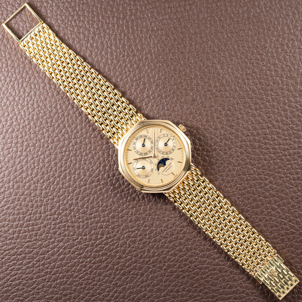 Audemars Piguet Quantième Perpétuel Automatique Octagonal in 18k Yellow gold Ref. 25557BA From 1980s