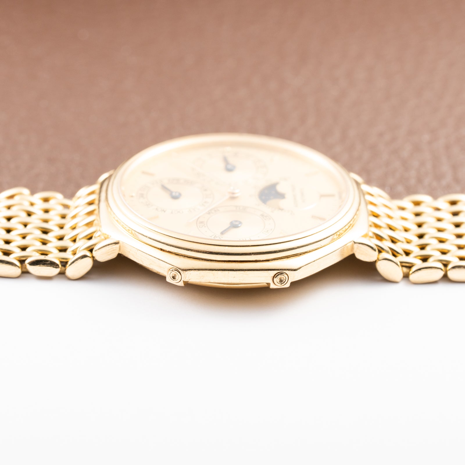 Audemars Piguet Quantième Perpétuel Automatique Octagonal in 18k Yellow gold Ref. 25557BA From 1980s