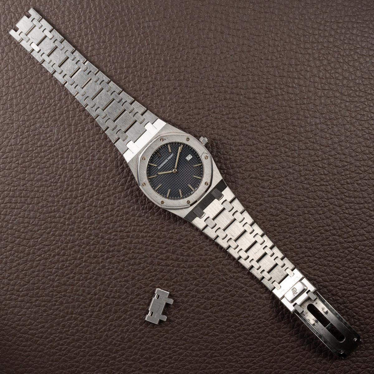 Audemars Piguet Royal Oak Ultra Thin Blue Petite Tapisserie Stainless Steel Unpolished Ref. 56175ST From Circa 1993