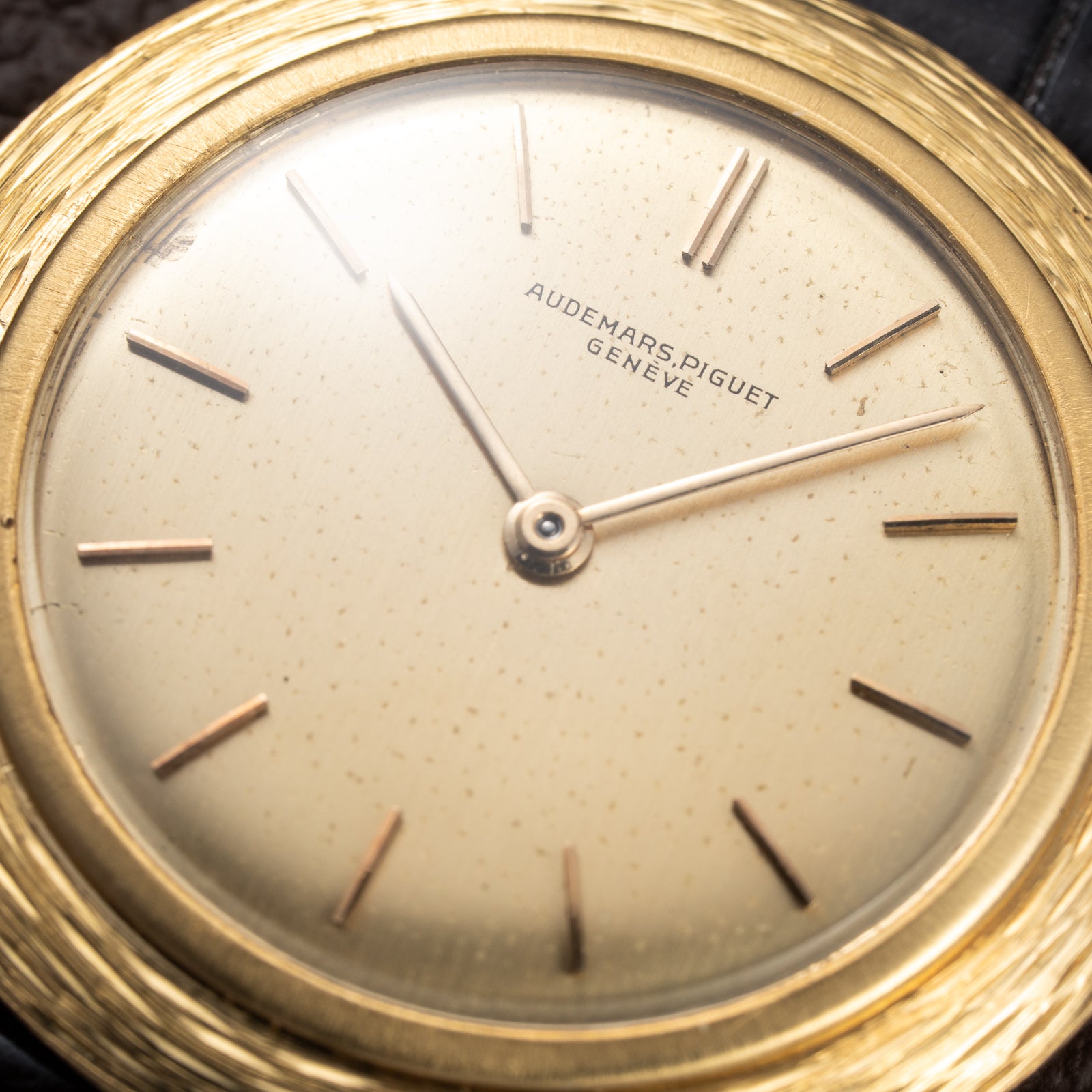 Audemars Piguet Disco Volante “Bark Finish” 18K Yellow Gold Ultra Thin Cal 2001 from 1960s