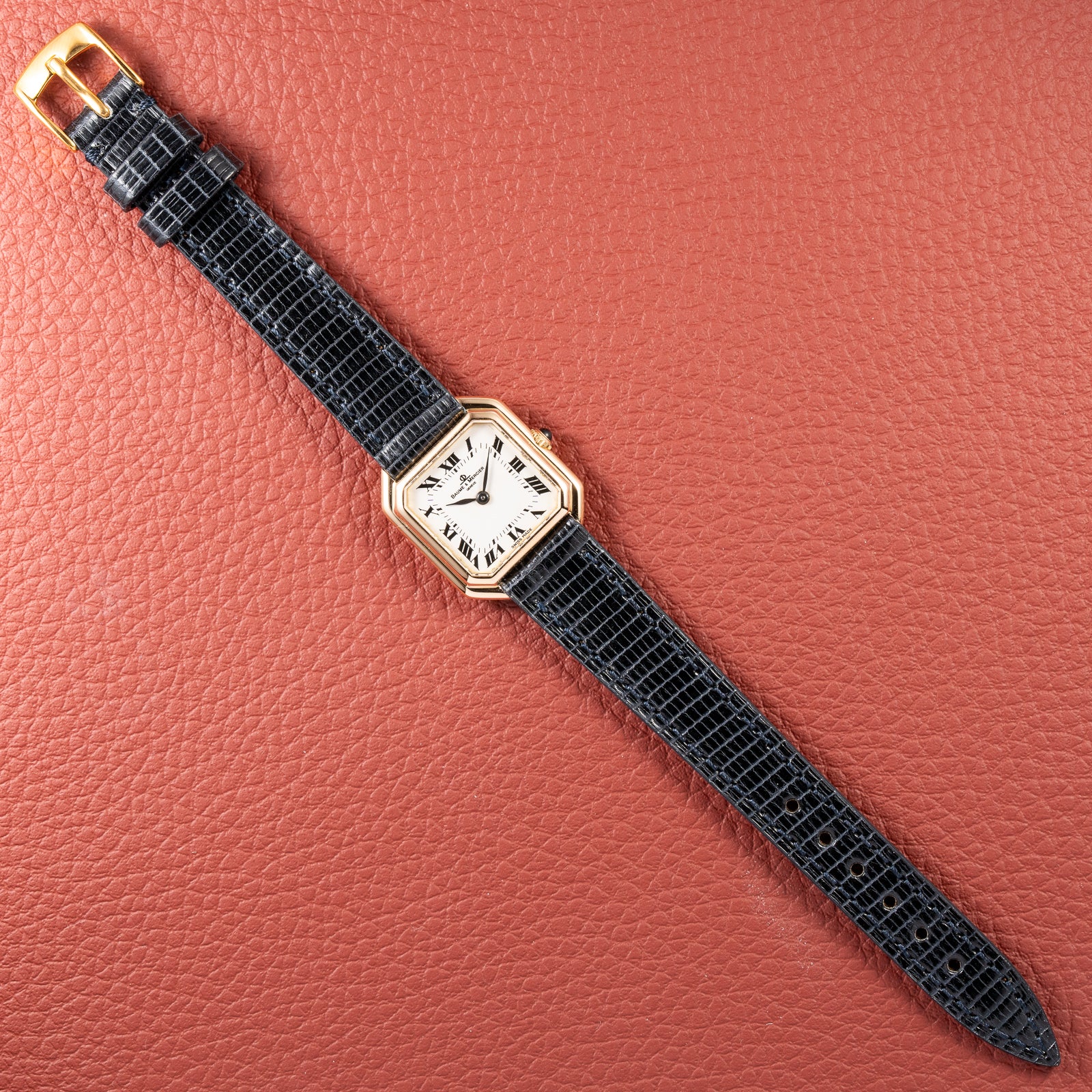 Baume & Mercier Ceinture 18K Yellow Gold Ref. 38259 from 1980s